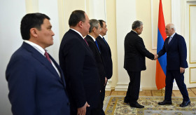 Նախագահ Վահագն Խաչատուրյանն ընդունել է Ղազախստանի արտաքին գործերի նախարար Երմեկ Կոշերբաևի գլխավորած պատվիրակությանը