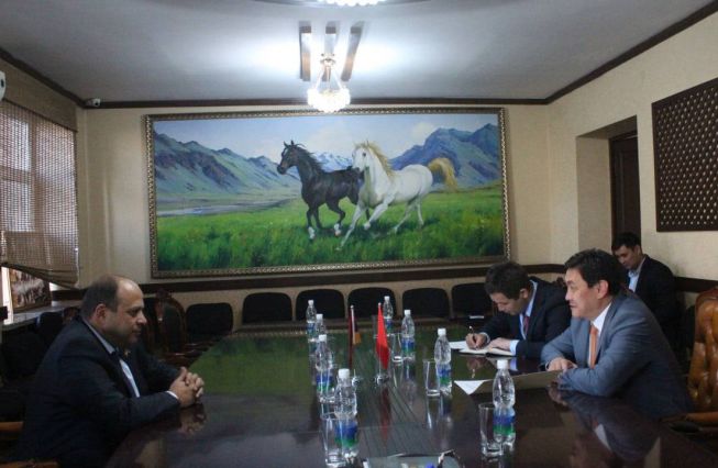 Глава Минэкономики КР на встрече с Послом Армении в КР обсудили вопросы развития экономического сотрудничества