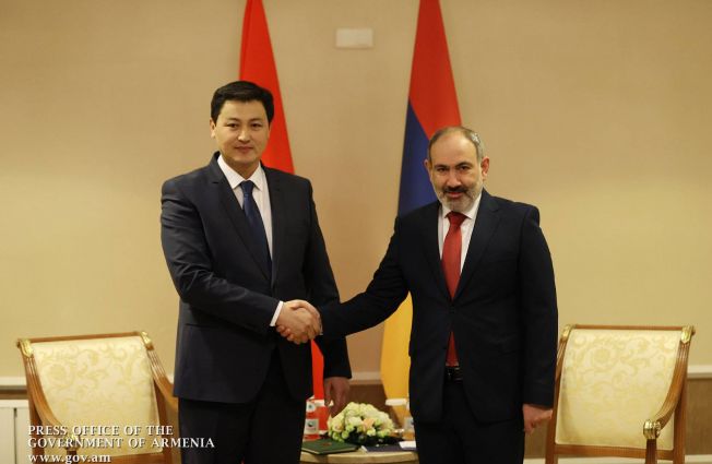 Վարչապետն Ալմաթիում հանդիպում է ունեցել Ղրղզստանի վարչապետի հետ