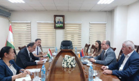 Դեսպան Ղևոնդյանը հանդիպում է ունեցել Տաջիկստանի տրանսպորտի նախարարի հետ