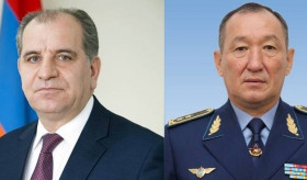 Հայաստանի դեսպանը հանդիպել է Ղազախստանի պաշտպանության նախարարի հետ