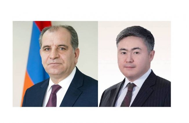 Հայաստանի դեսպանը հանդիպել է Ղազախստանի Ազգային բանկի ղեկավարի հետ